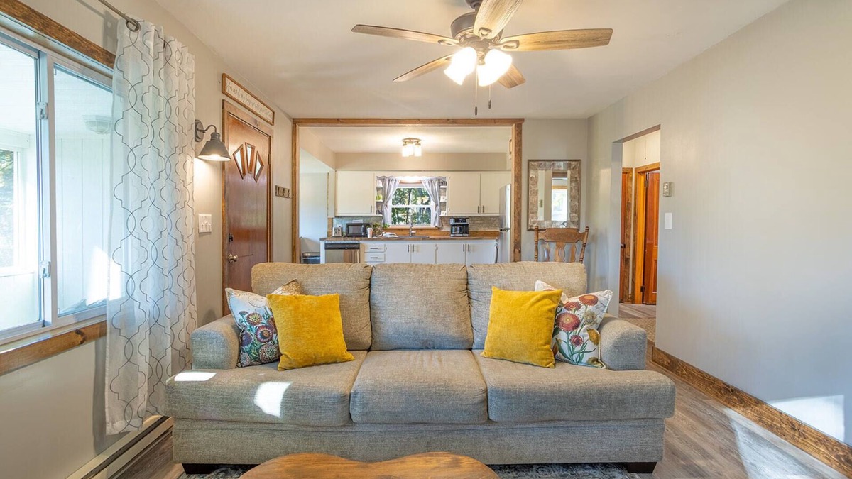 Montague Cabin | Three, Riverside, Cabins