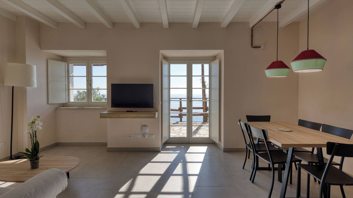 Acquasanta Apartment | Three-room apartment with single beds sea view
