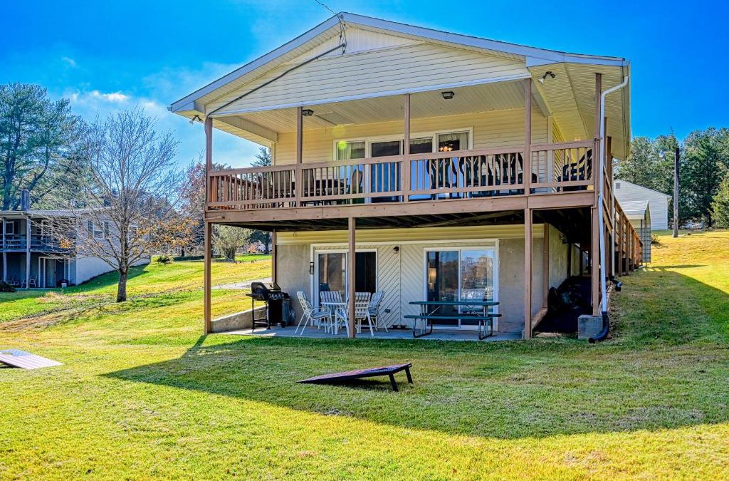 Moneta House | Three Sheets to the Wind
