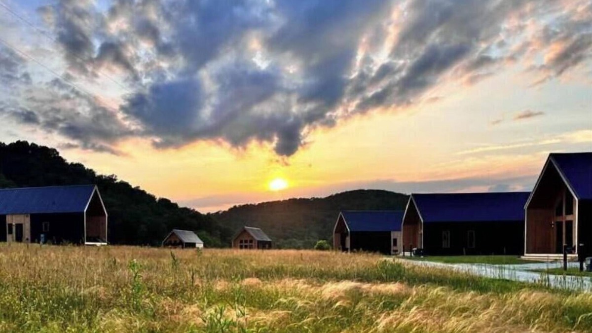Stanton Cabin | Three Suns Cabins - Full Rental - 8 Cabins