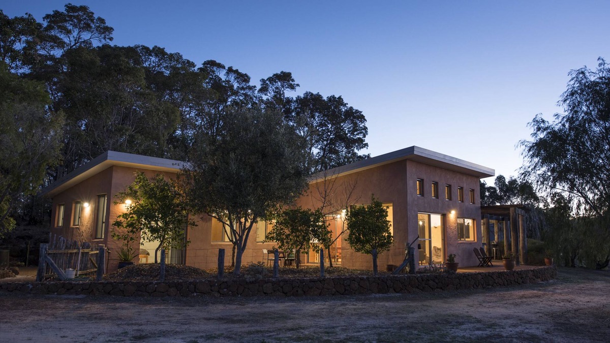 Metricup House | Three Towns Stay - rural home