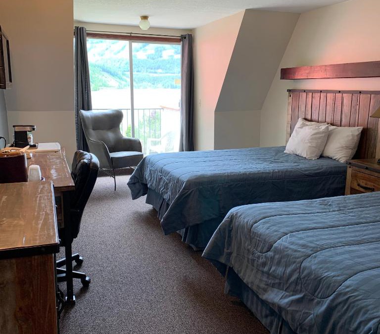 Revelstoke Hotel | Three Valley Lake Chateau