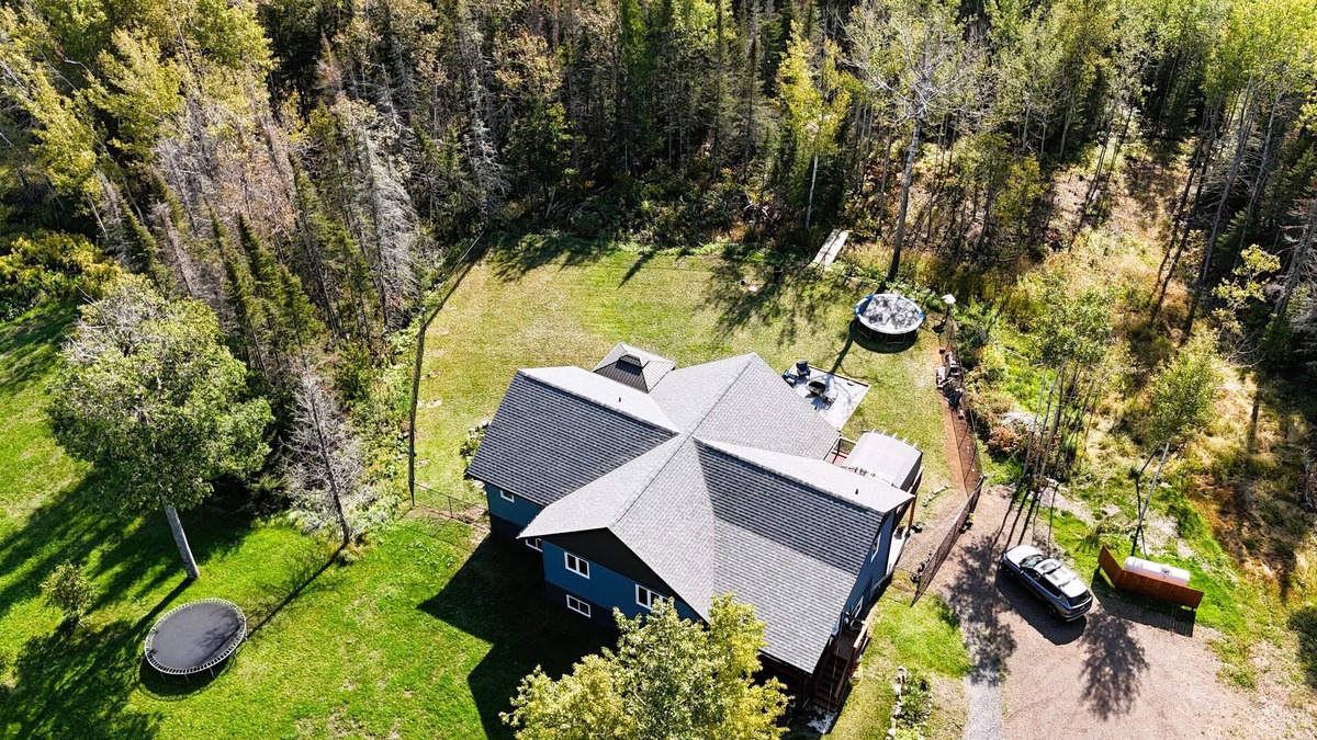 Thunder Bay Apartment | Thunder Bay Retreat, beautiful property with trails. Close to all anemnities.