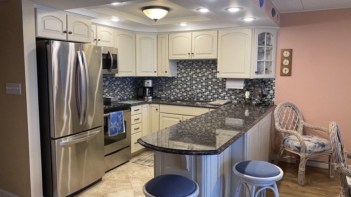 Midtown Ocean City Condo | Thunder Island "A" Building, Gorgeous Direct Bay Front, Close to Beach