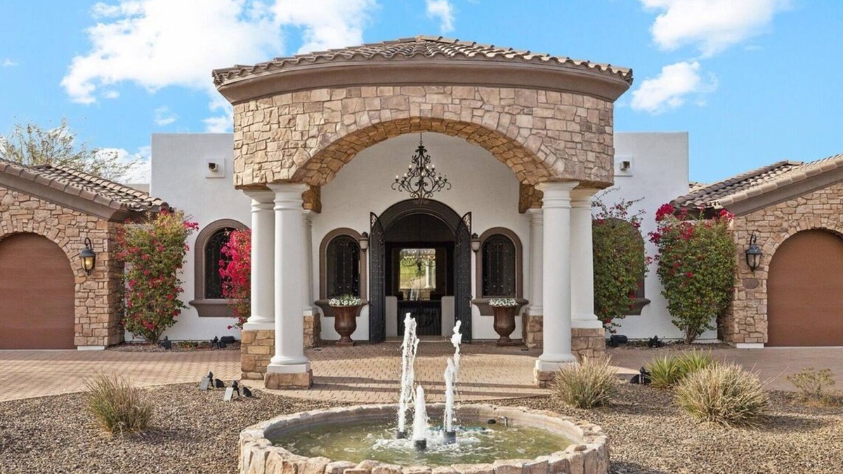 County Island Villa | Thunder Mountain Resort, Spacious 5 bedroom Villa near Airport, Scottsdale