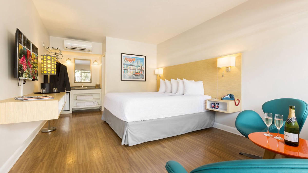 Yamacraw Village Hotel | Thunderbird Inn