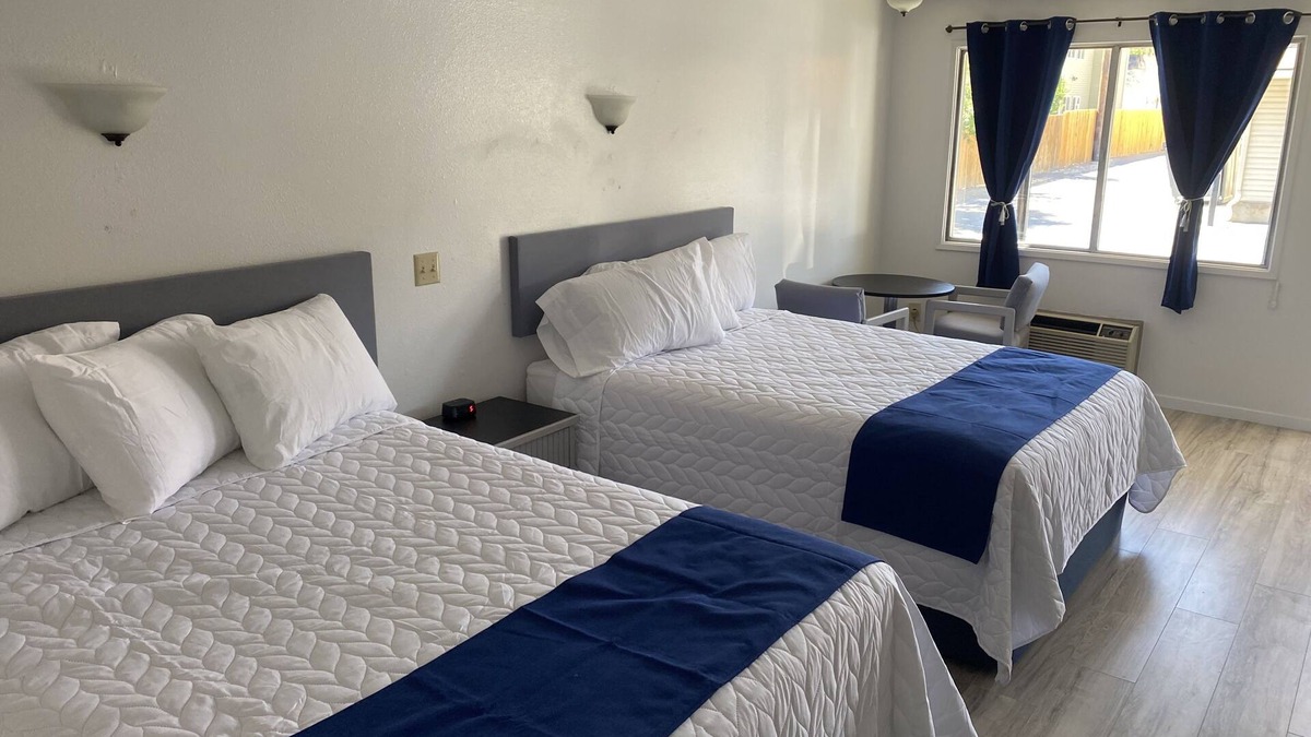 Pocatello Hotel | Thunderbird Motel