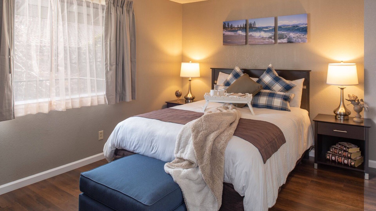 Sparks Resort | Thunderbird Resort 1bedroom