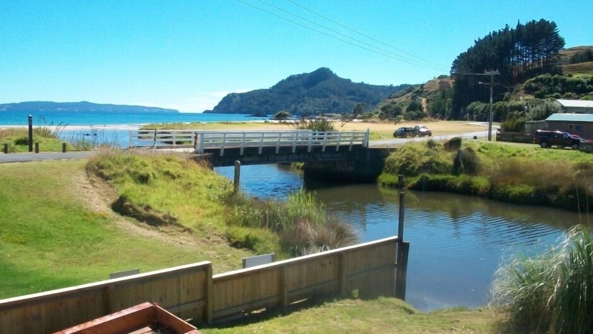 Rings Beach House | Thyme Out by The Sea. Unique and affordable.