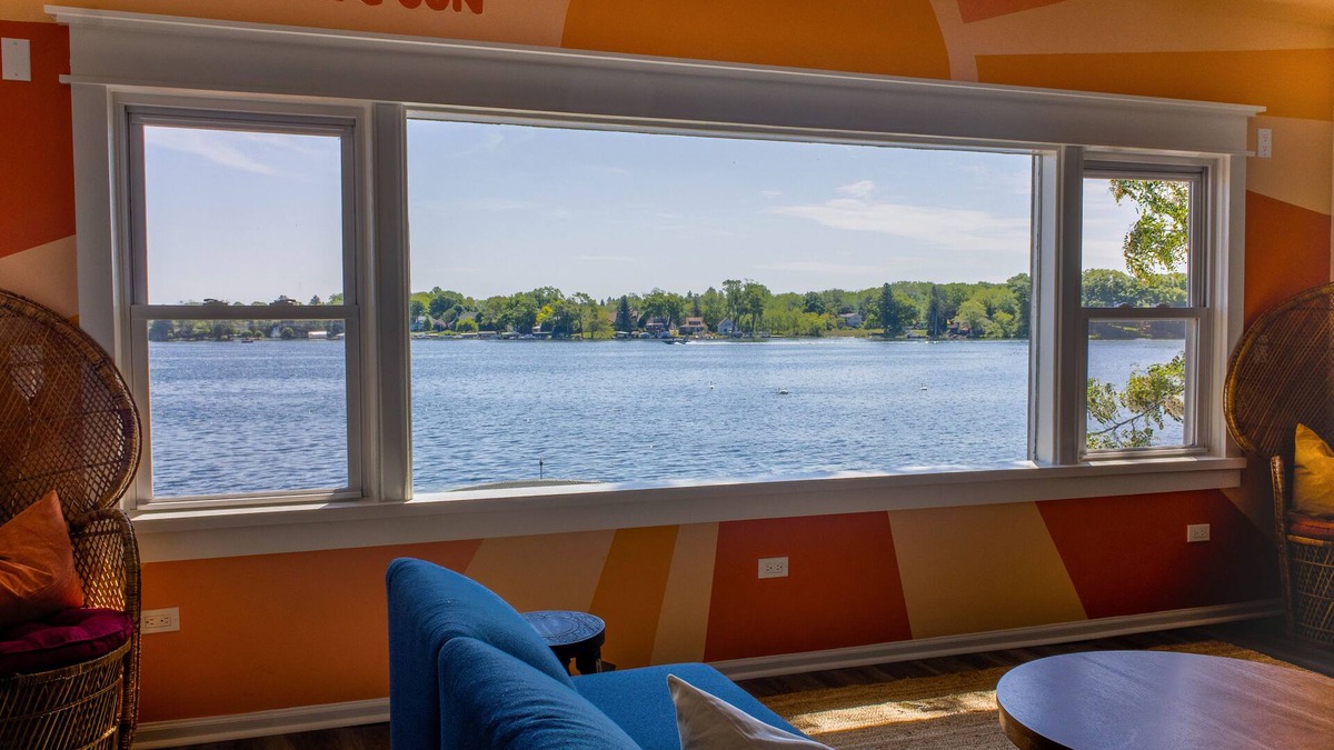 Tichigan House | Tichigan Lake House - Pontoon Boat & Fire Pit - Dog Friendly - Newly Renovated