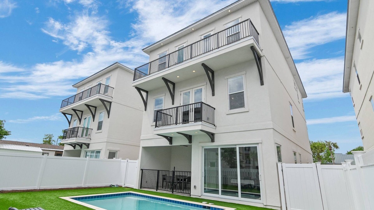 Emerald Waters Village House | Tidal Time Estate Sleeps 16 Private Pool Game Room Near Beach