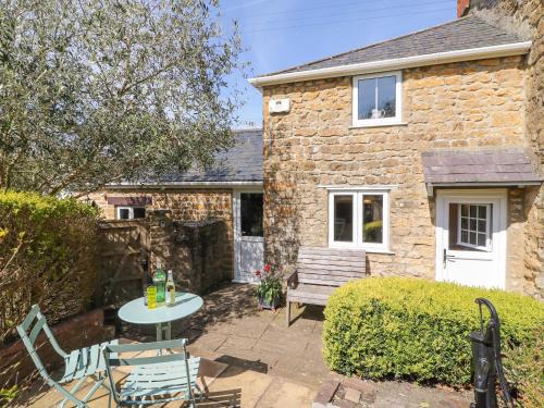 West Compton House | Tiddlers Cottage