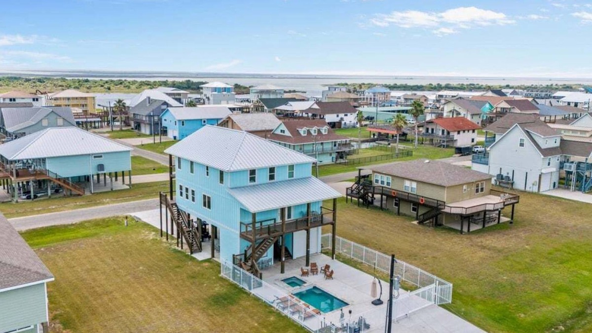Port O Connor House | TIDE RUNNER RETREAT Pool/HotTub POC