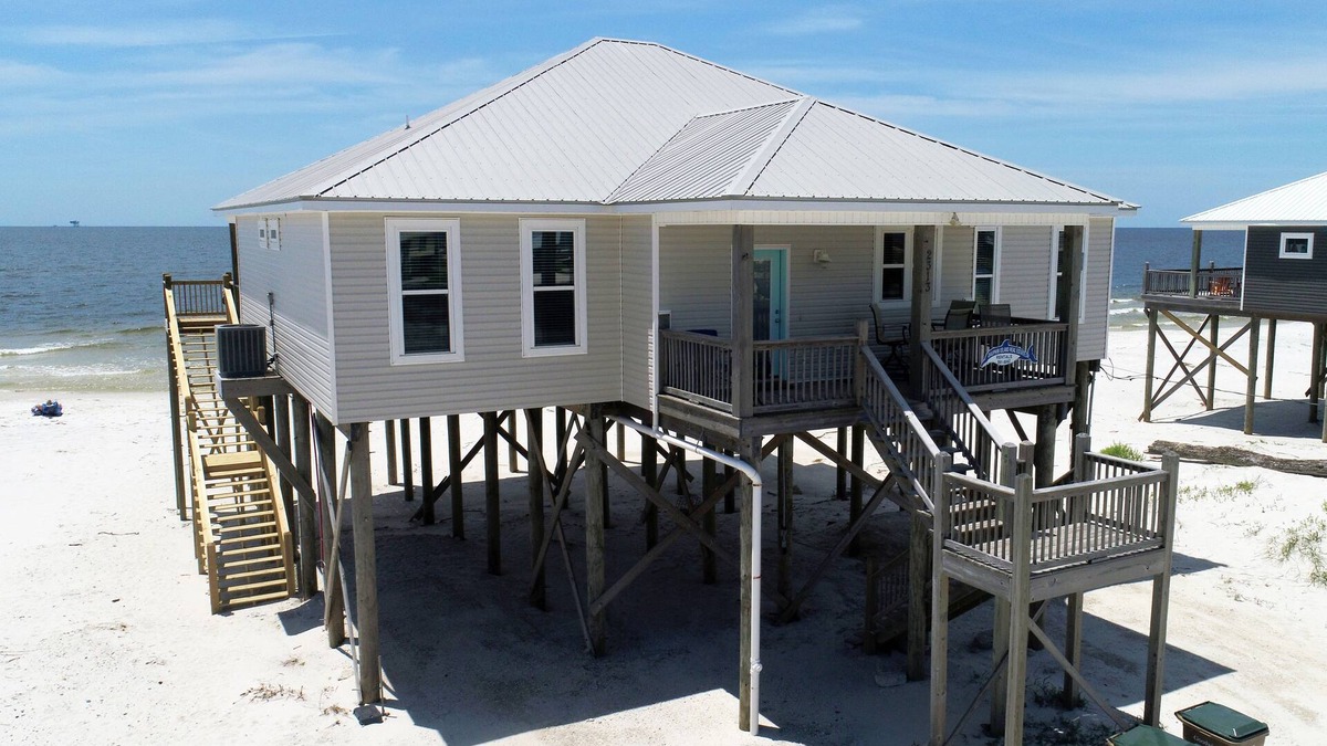 Dauphin Island House | Tide Therapy | Gulf Front. Pet Friendly