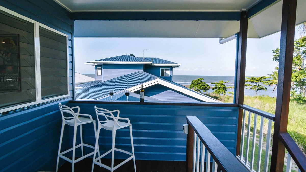 Machans Beach Apartment | TIDENINE, YOUR ABSOLUTE BEACHFRONT APARTMENT