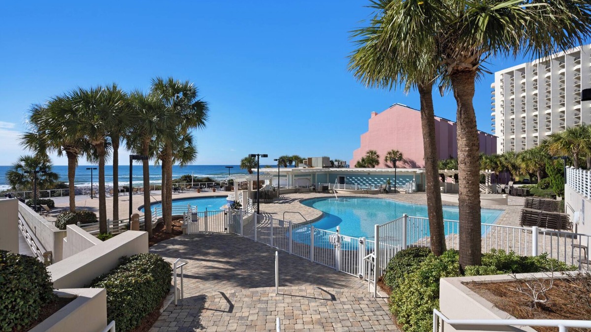 Sandestin Condo | Tides 107 - beautiful beachfront condo ~ 2 pools ~ beach ~ private resort