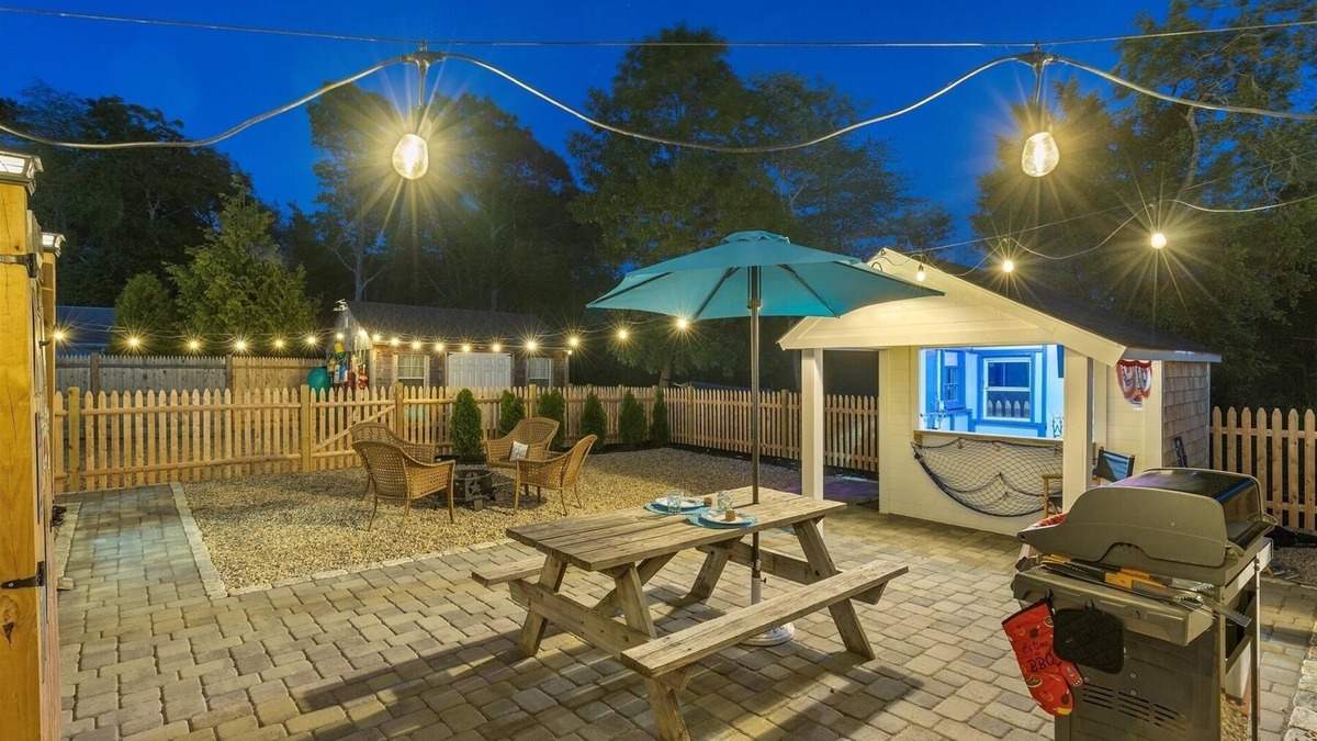 Dennis Port House | Tiki Bar, Fenced Backyard, Pond View | Cottage near Beaches
