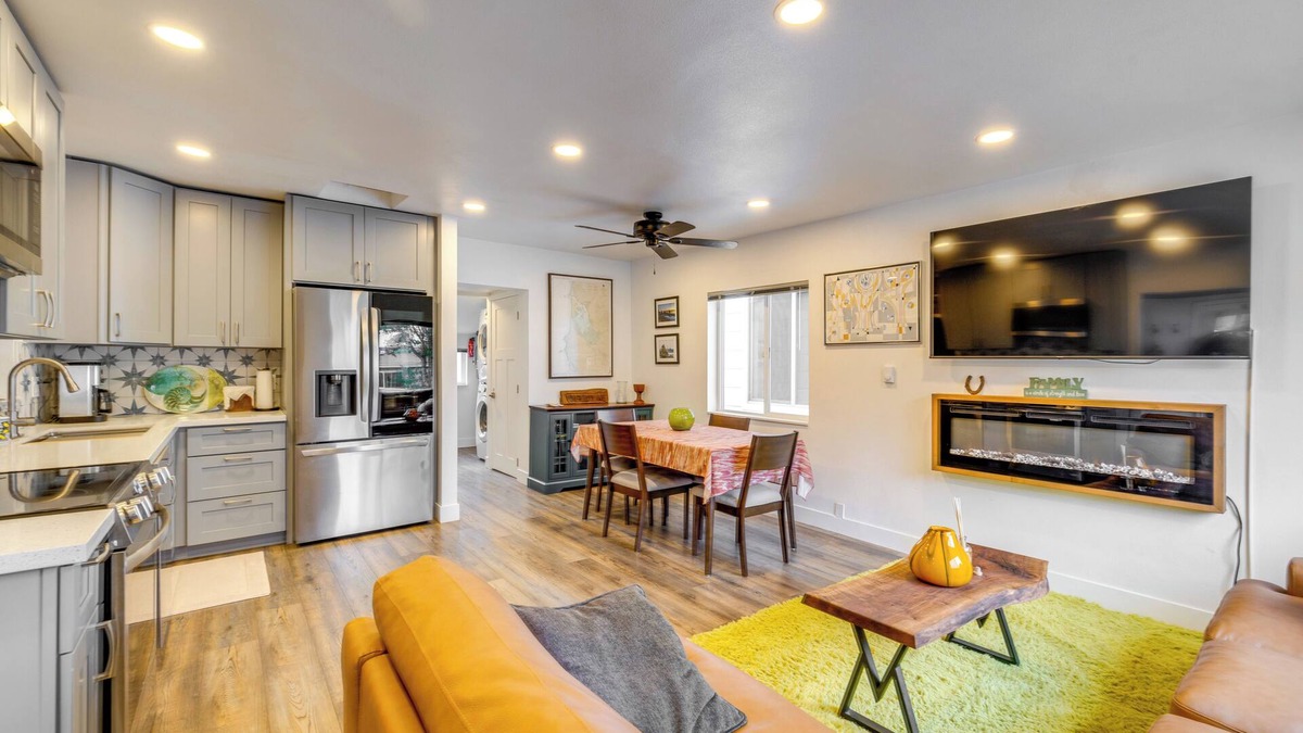 Garibaldi House | Tillamook Bay Apt Near Marina: Fish, Boat & More!