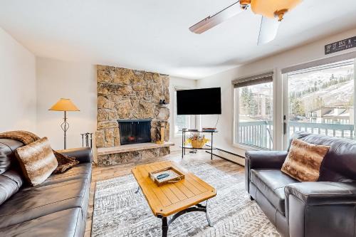 Vail Apartment | Timber Falls Hideaway