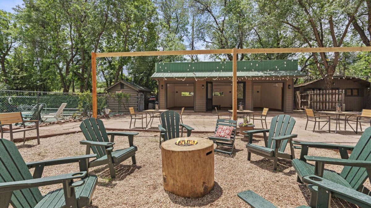 Colorado Springs Apartment | Timber Lodge Cabin #1