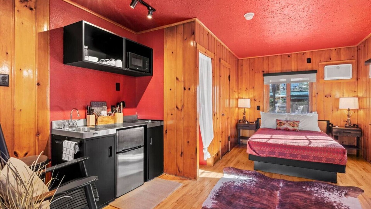 Colorado Springs Cabin | Timber Lodge Cabin #20