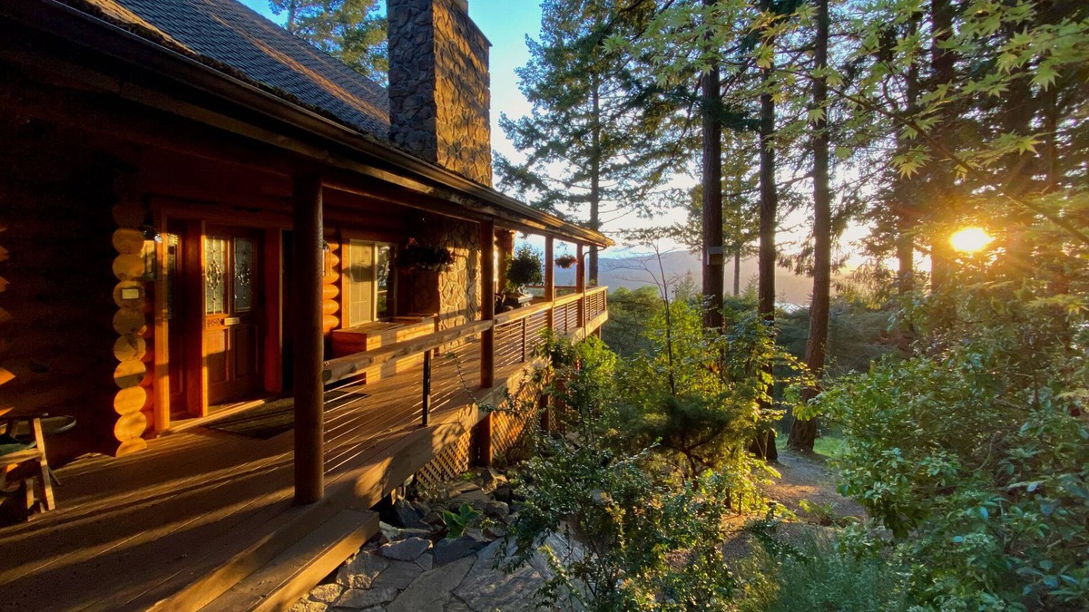 Rosario Cabin | Timber Lodge Log Home, 10 Person Theater Room, Hot Tub, Pool Table, Ocean Views!