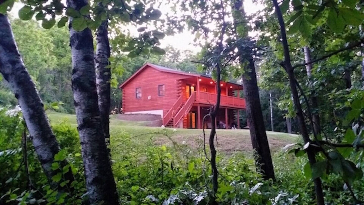 Harpers Ferry Cabin | Timber Ridge Hideaway