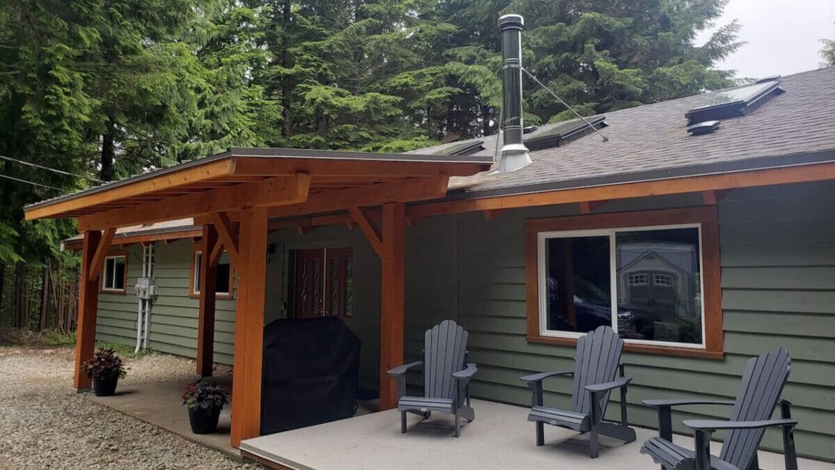 Ucluelet House | Timbers by Evergreen Forest Cabins