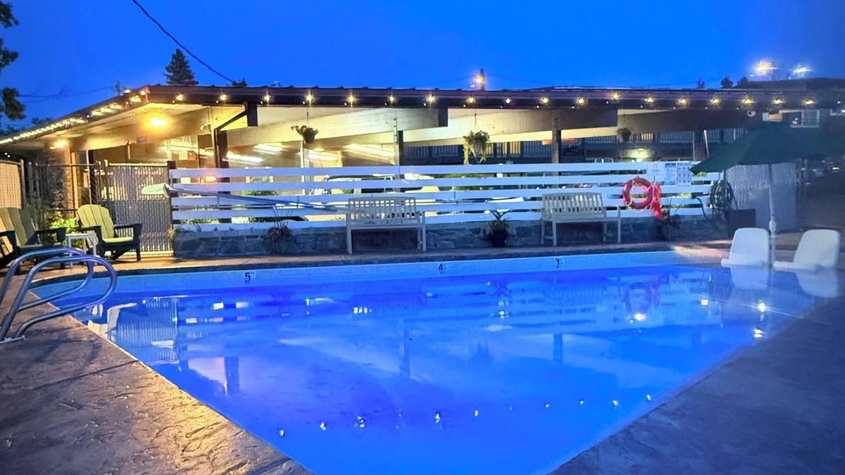 Ashland Hotel | Timbers INN and Suites