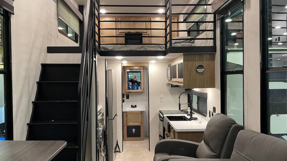 Stanton House | Timberwolf @ 4 Guys RV Park