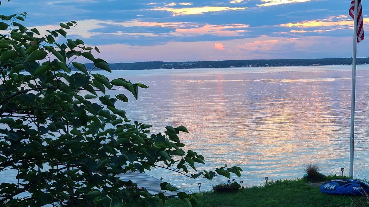 Town of Benton Cottage | Time Peace on Seneca Lake- Peaceful Lakefront Wine Trail Retreat