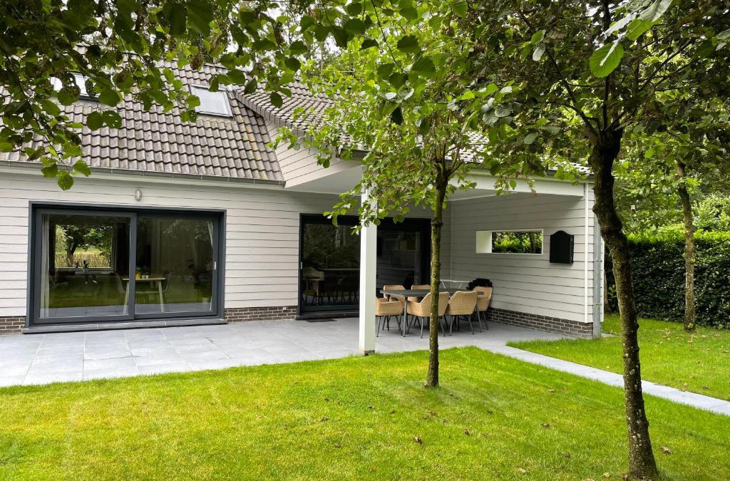 Knesselare House | Time To