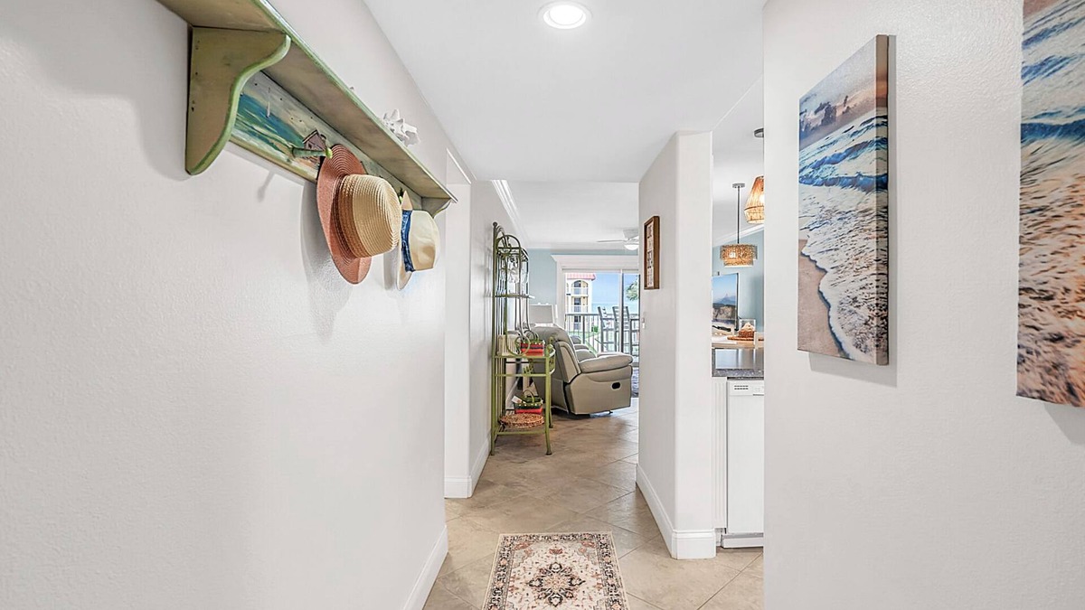 Point East Condo | Time to relax at the beach!
