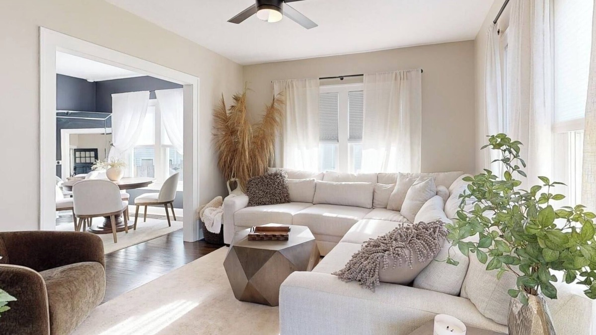 Bloomington House | Timeless Charming Bungalow, feels like HOME!
