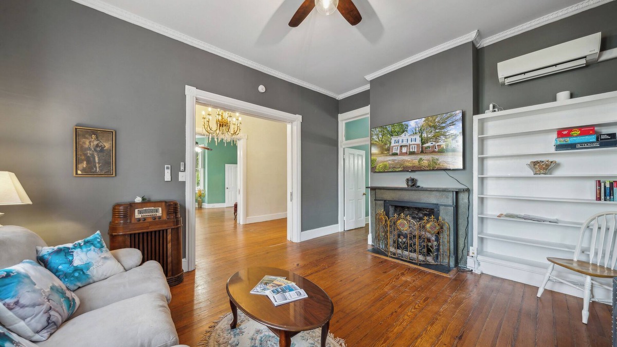 Onancock House | Timeless Elegance with Modern Luxury: Historic 6-Bedroom Home-Newly Renovated!