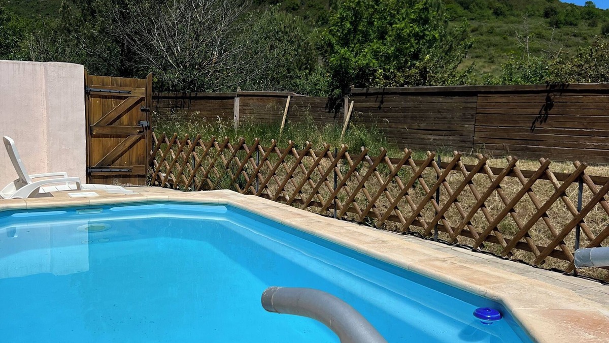 Quillan House | Timeless in Quillan: Remodeled 4/5 person Auberge with terrace+plunge pool
