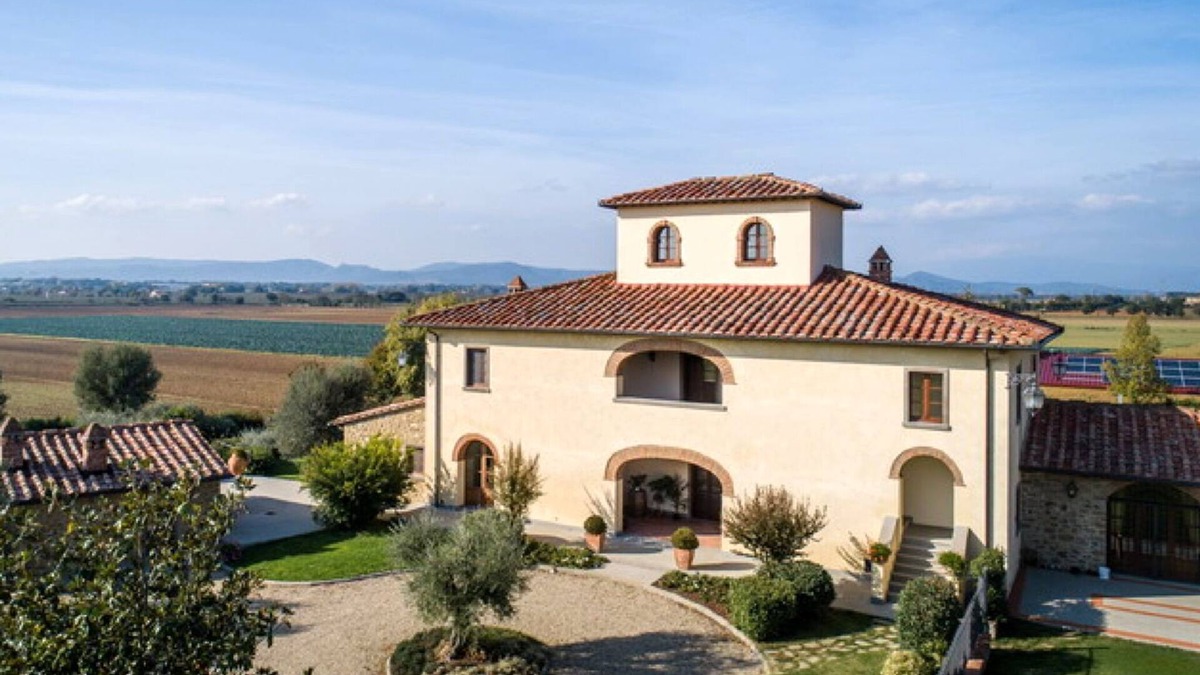 Puliciano House | Timeless Tuscan Holiday Stay