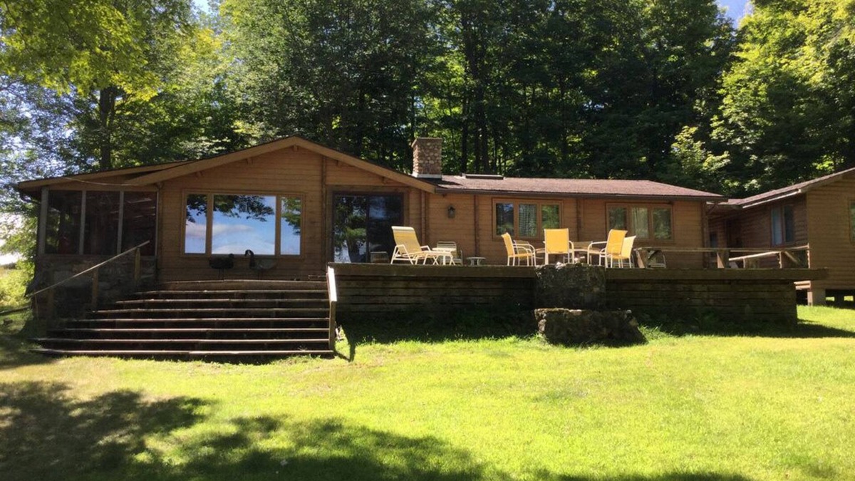 Frontenac Cottage | Timmerman Island Cottage on Bobs Lake