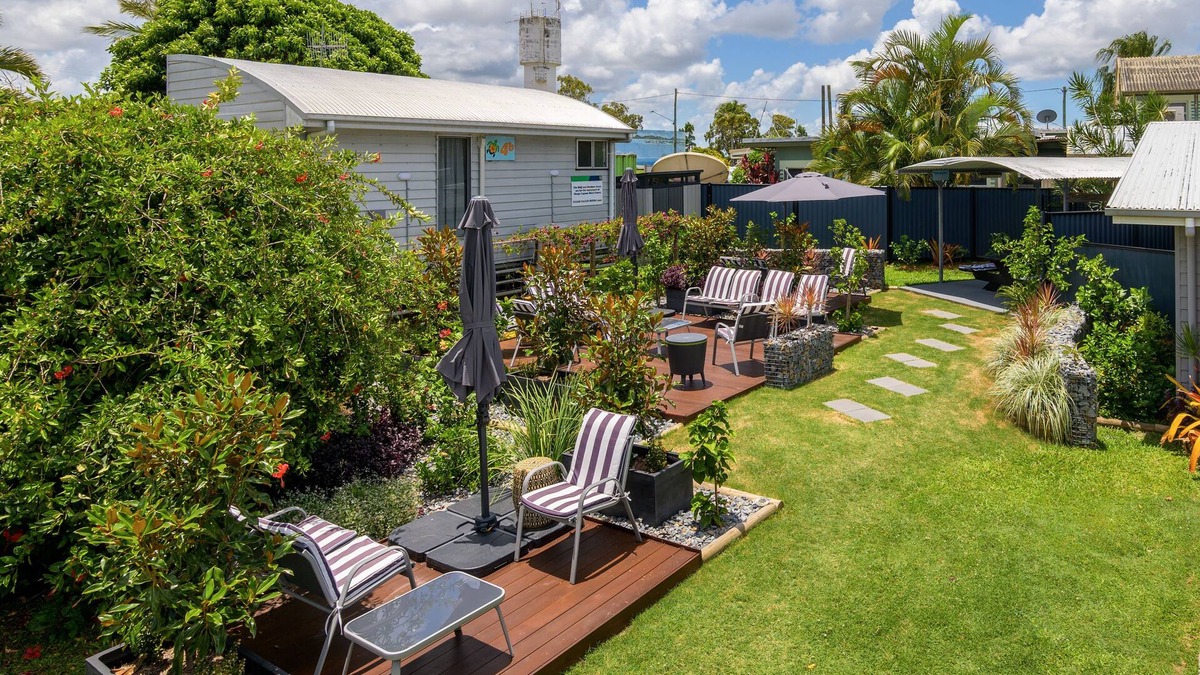 Tin Can Bay Hotel | Tin Can Bay's Sleepy Lagoon Motel