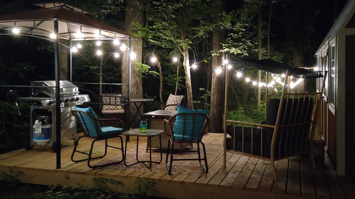 Mora Cabin | Tiny barn in the woods at Knife Lake Getaway