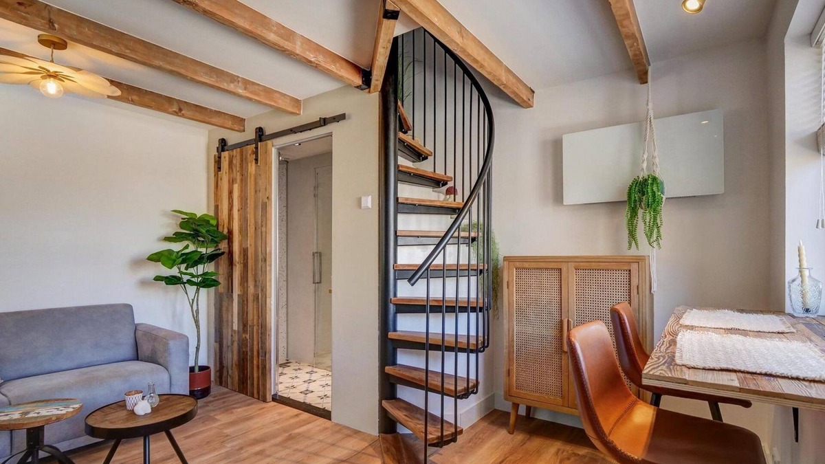 Petten House | Tiny Beach House Petten offers the ultimate vacation experience for couples seeking peace, space and natural beauty