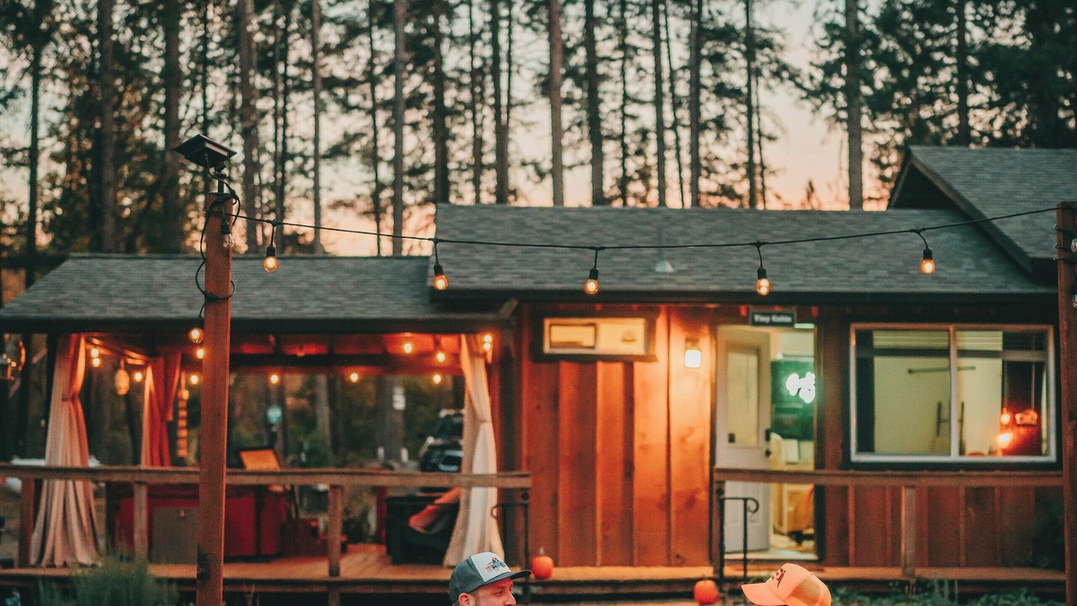 Grants Pass Cabin | Tiny Cabin in the Woods | Hot Tub & Alpaca Rescue