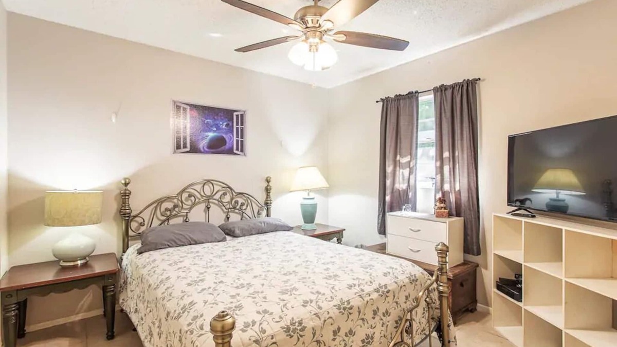 Gulf Coast Acres Bed & Breakfast | Tiny-Farm B & B (An Animal Lovers Paradise) HUDSON, FL