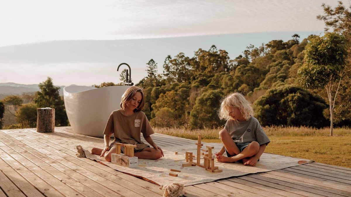 Bollier Cabin | Tiny Heidi Summary: T