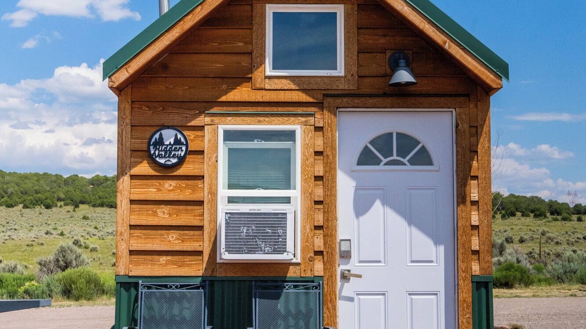 Meeker House | Tiny Home built by Rocky Mountain Tiny Homes in Durango, Colorado. It contains a Queen bed in a loft with stairs. Sleeps: 2 Pets: Max 2 Please note, this home does have a sleeping area in a loft. If you require an accommodation with more accessibilit