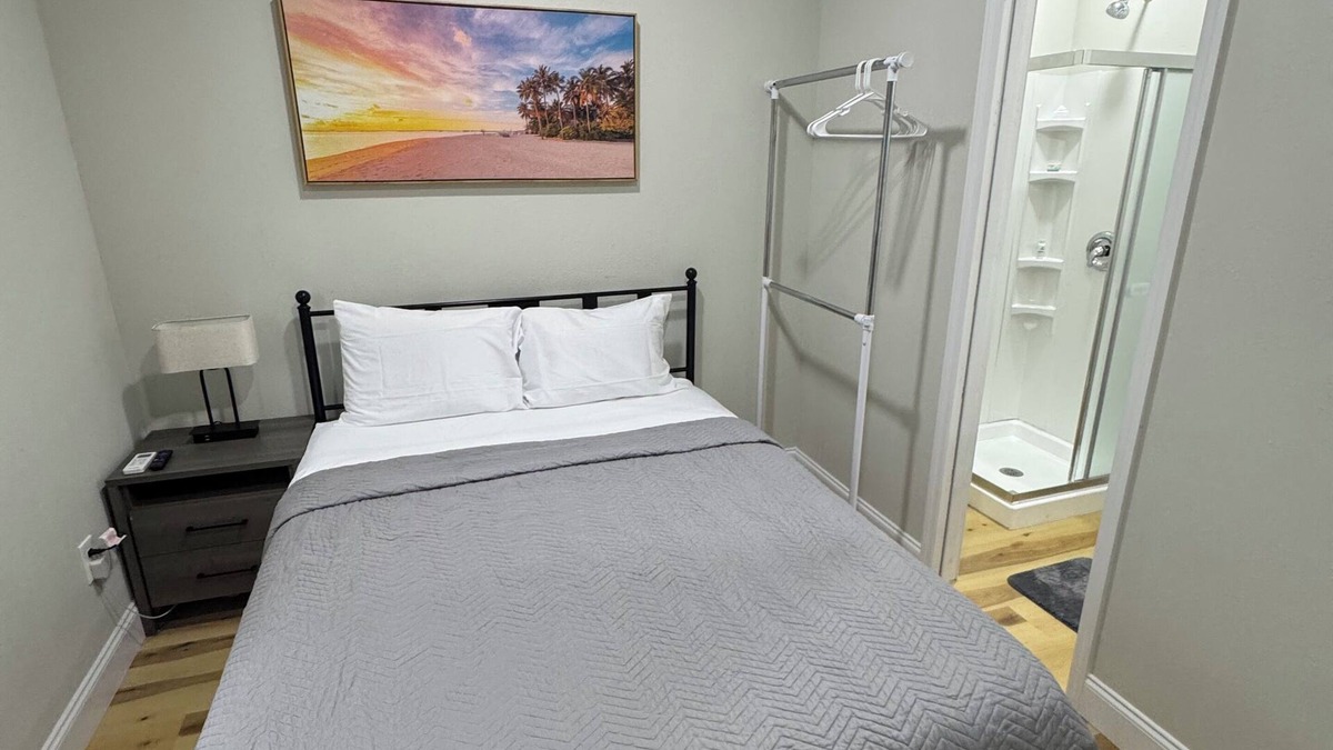 Tampa Apartment | Tiny home in Tampa 5 mins away from the Hard rock Casino
