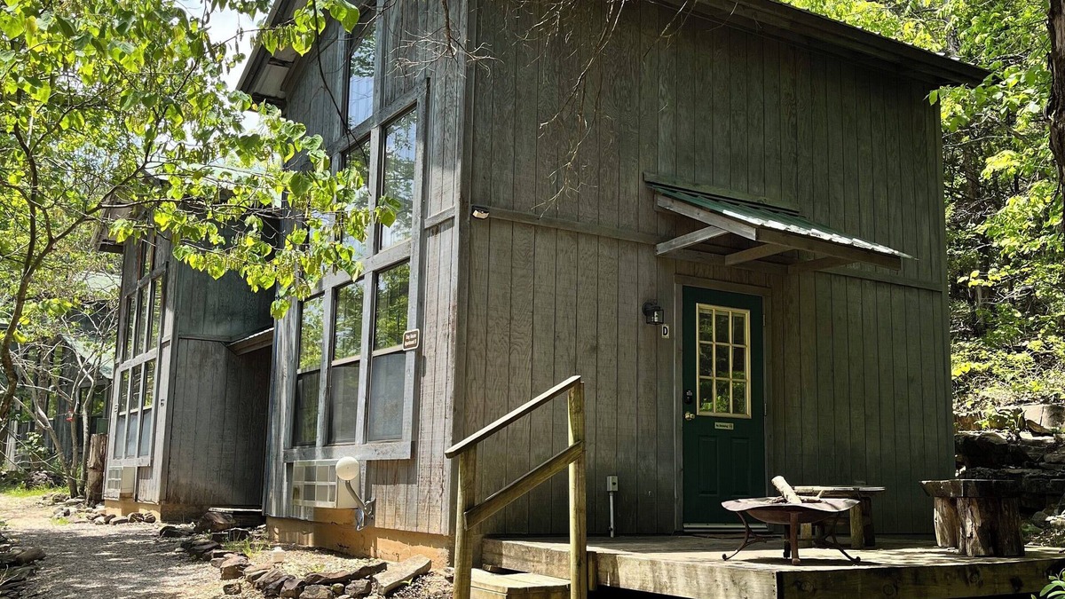 Huntsville Apartment | Tiny Home in the heart of the Ozark Wilderness