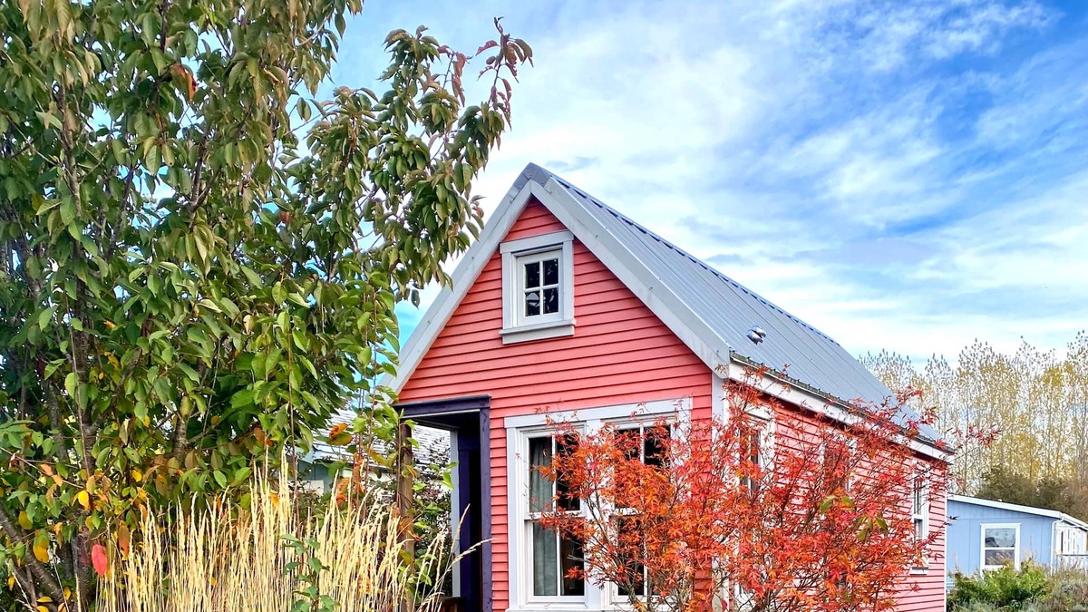 Point Roberts Cabin | Tiny home just steps from South Beach!