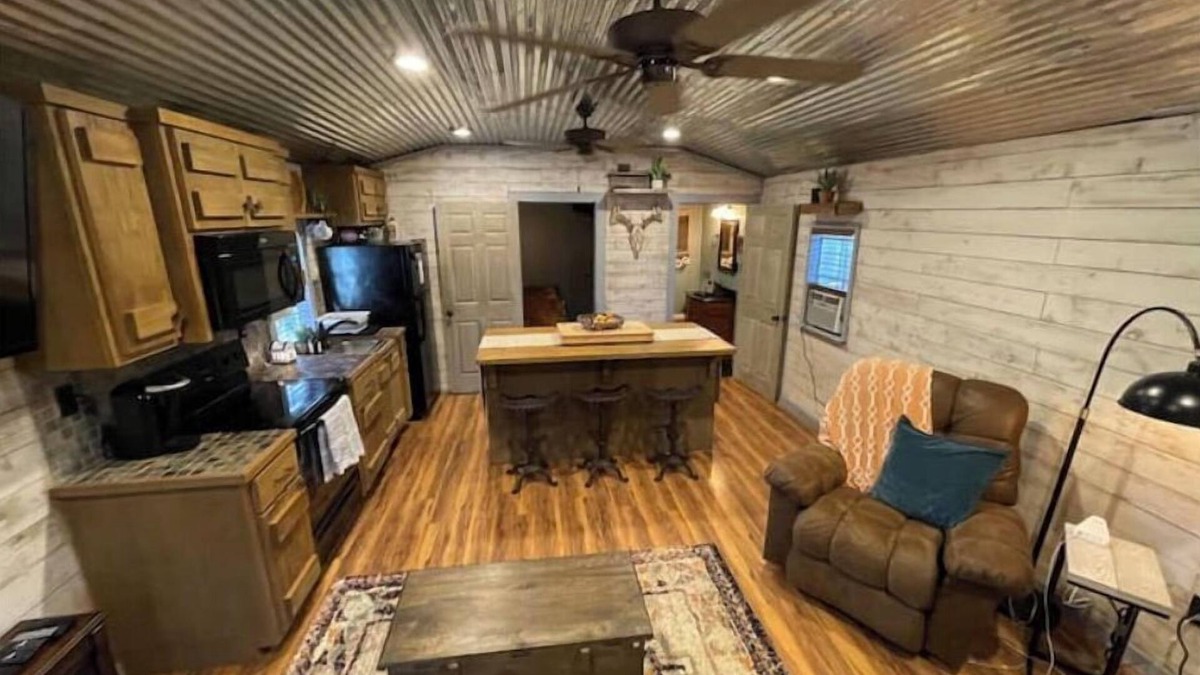 Summit Cabin | Tiny Home located on the Bogue Chitto River
