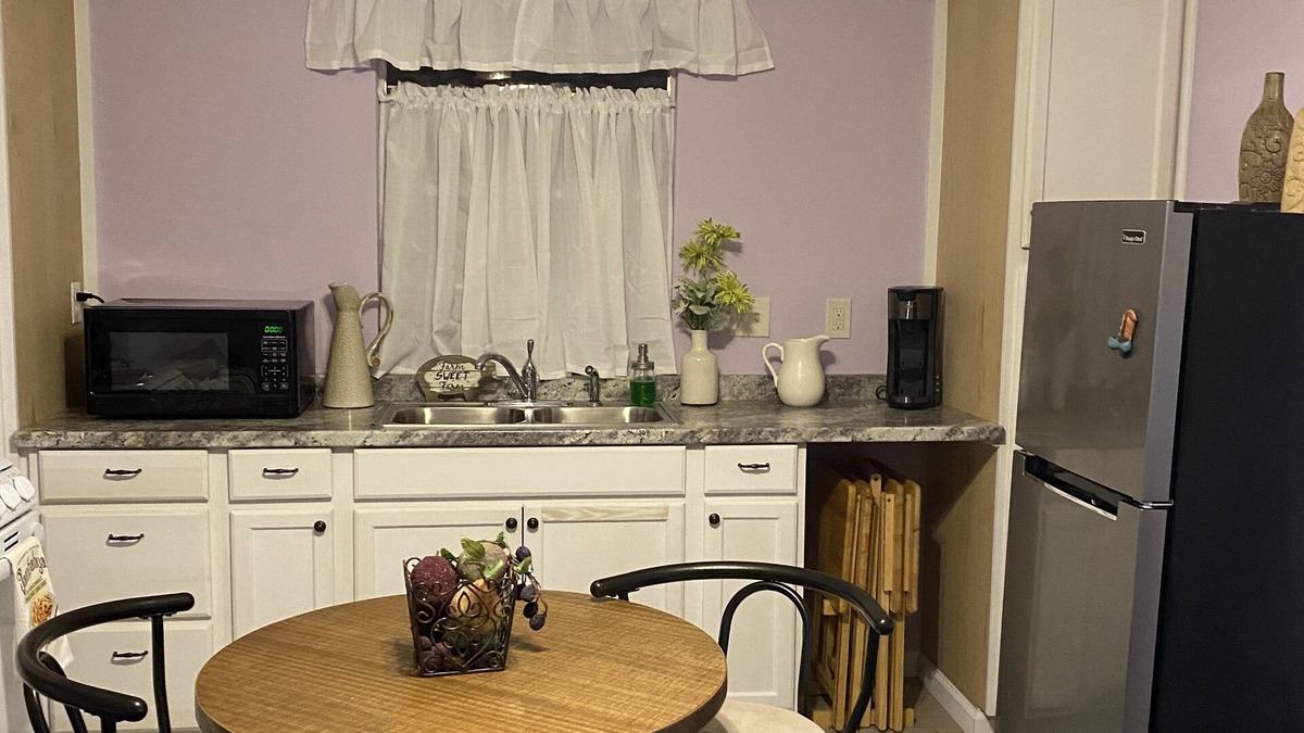 Central Cottage | Tiny home near Baton Rouge la